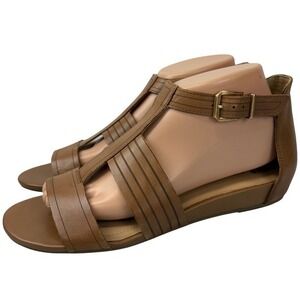 Naturalizer Longing Womens Size 9M Tan Leather T-Strap Sandals Buckle Closure‎